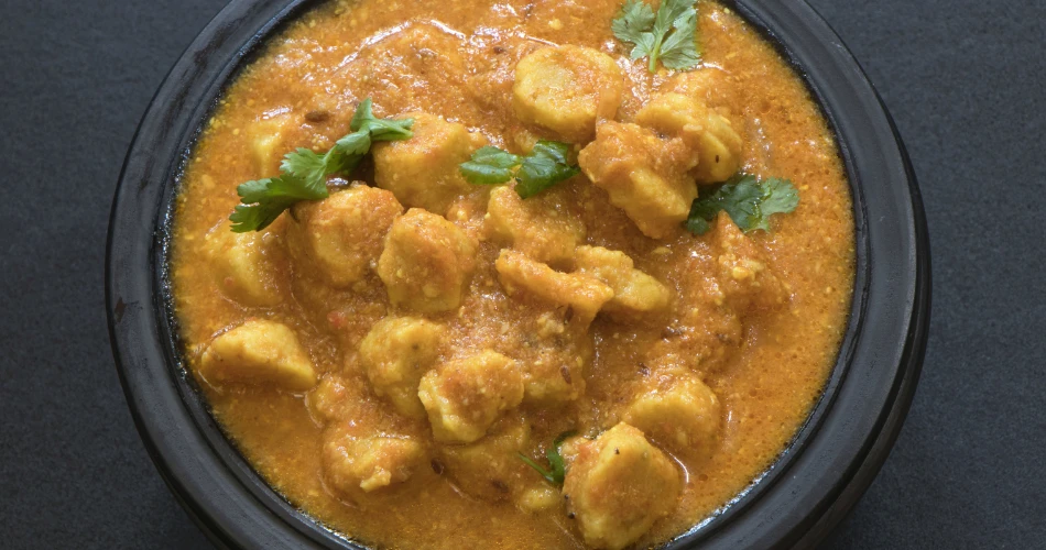 Savoring Jaipur: Best Traditional Rajasthani Thalis You Must Try