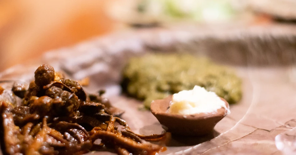 Savoring Jaipur: Best Traditional Rajasthani Thalis You Must Try