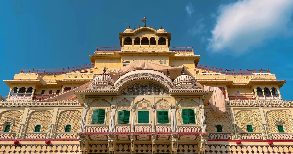 City Palace Jaipur: A Glimpse into Royal Grandeur and Regal Architecture